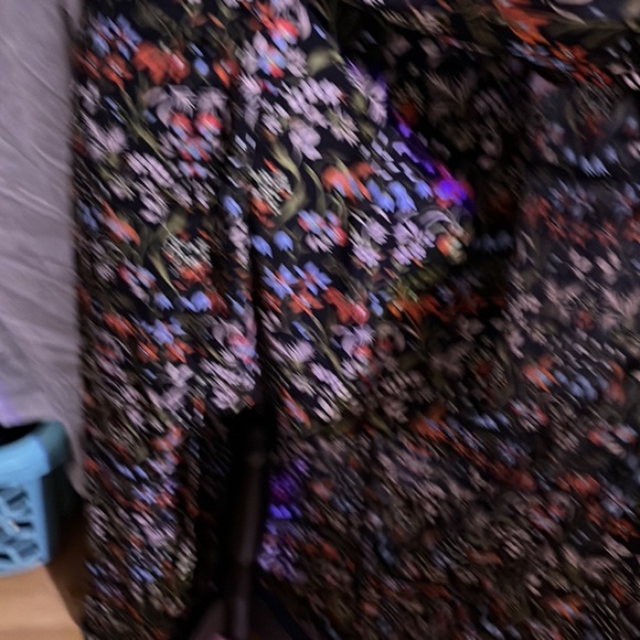 Spring time shorts romper - Picture 4 of 7